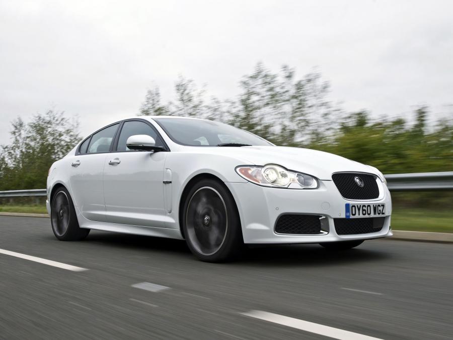  Jaguar XFR Black Pack 2010 года  (UK) (фото 5 из 5)